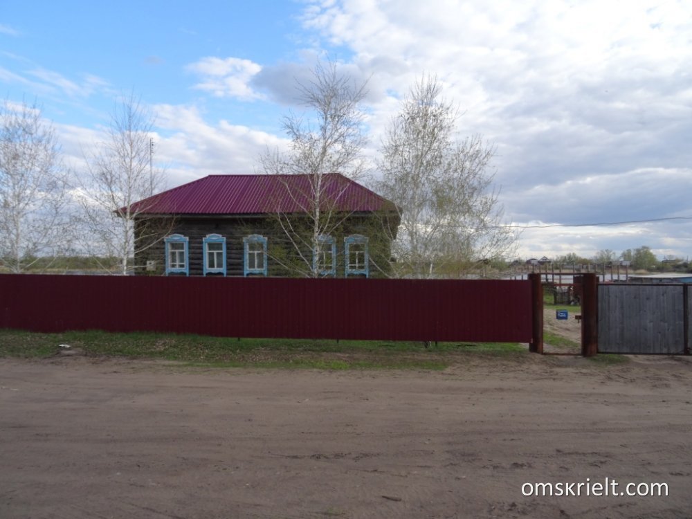 Авито омск область. Деревня Ачаир Омская область. Красивый дом в Ачаире. Недвижимость Ачаир Омская область. Ачаир Омск дома.